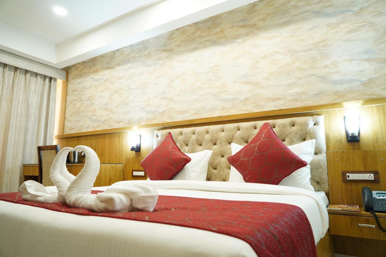 Hotel Shanti Sagar Kharar Ngoại thất bức ảnh