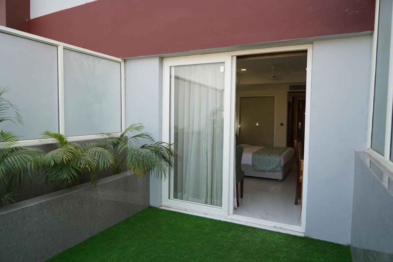 Hotel Shanti Sagar Kharar Ngoại thất bức ảnh