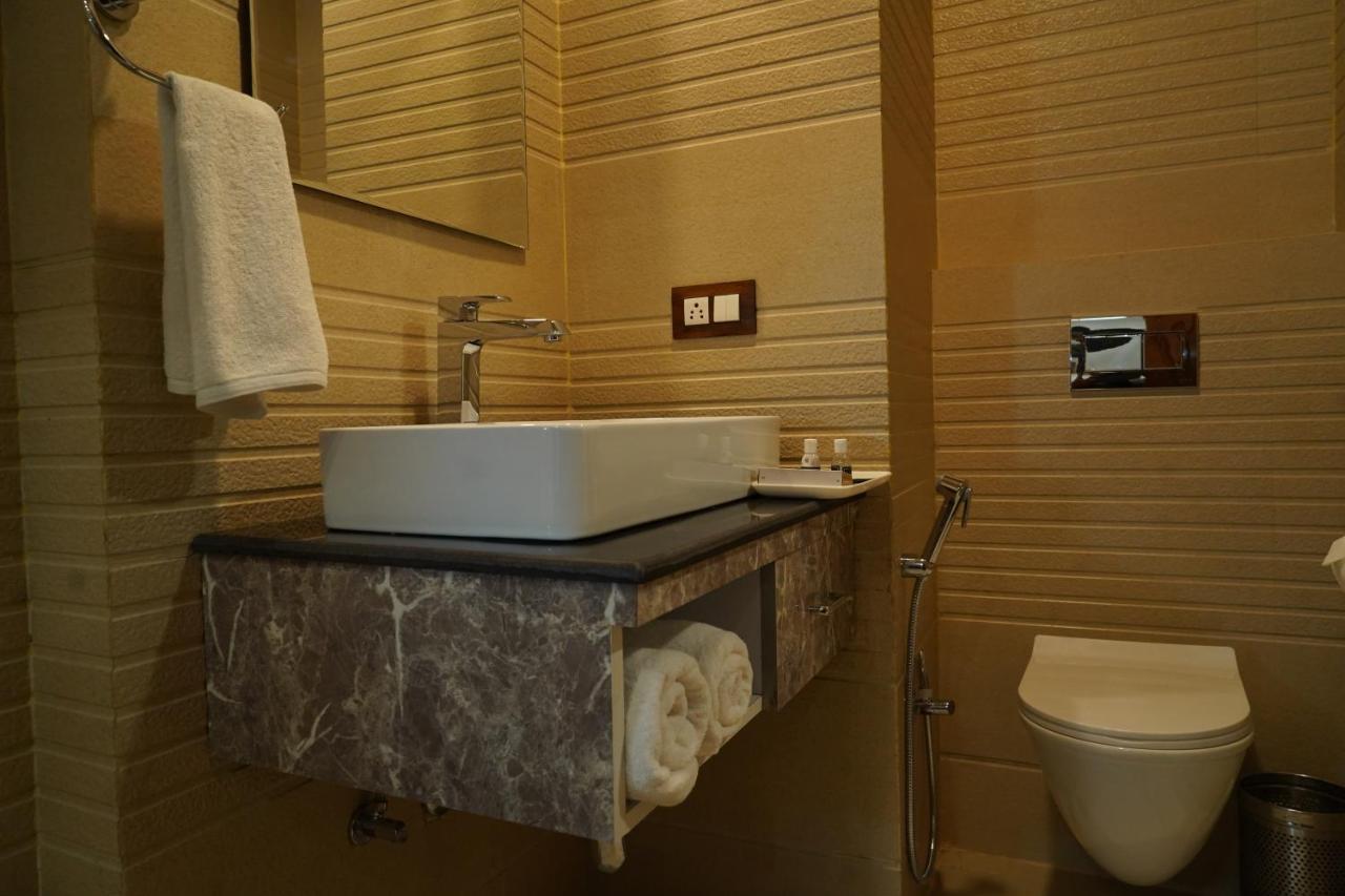 Hotel Shanti Sagar Kharar Ngoại thất bức ảnh