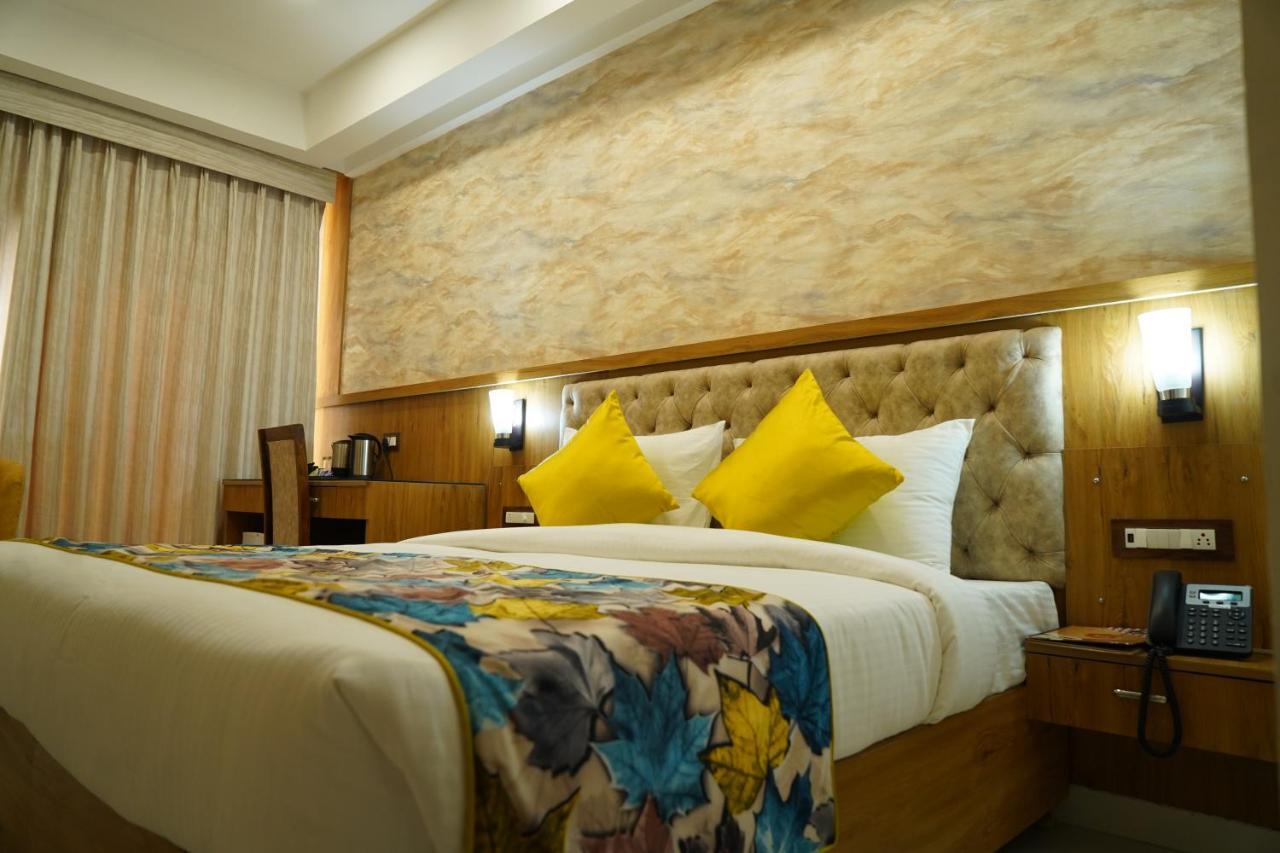 Hotel Shanti Sagar Kharar Ngoại thất bức ảnh